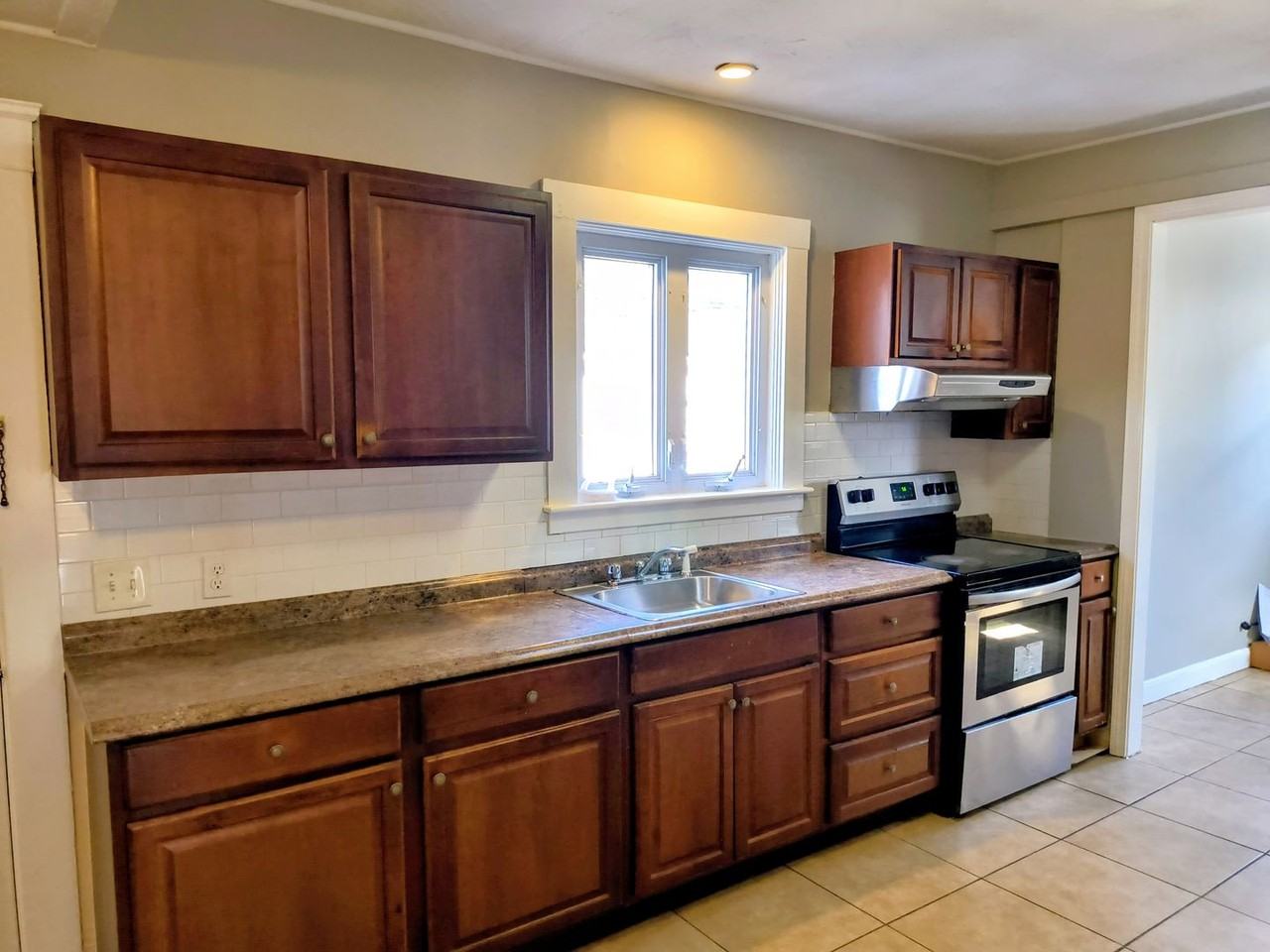 41 Fordson Ave - Photo 3 of 20