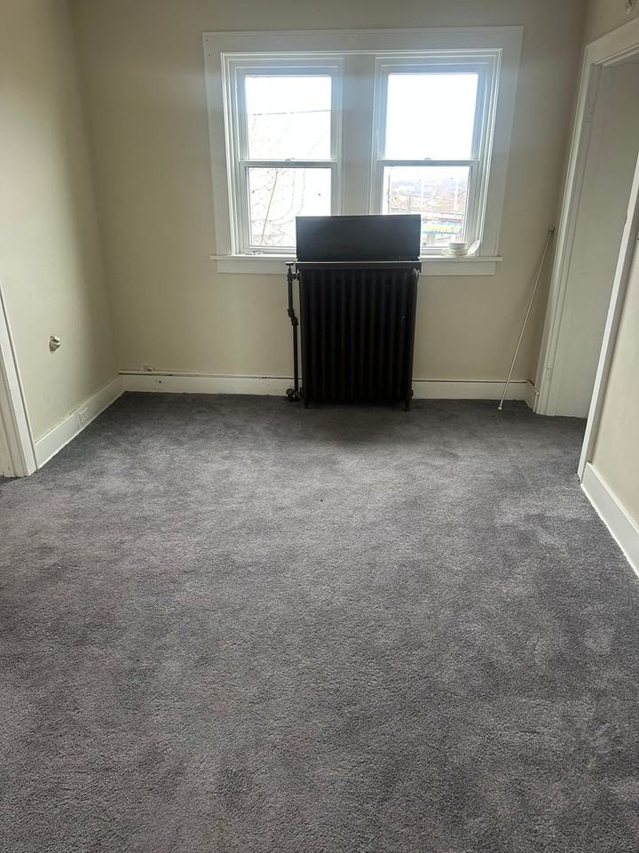 104 Brownsville Rd - Photo 5 of 9