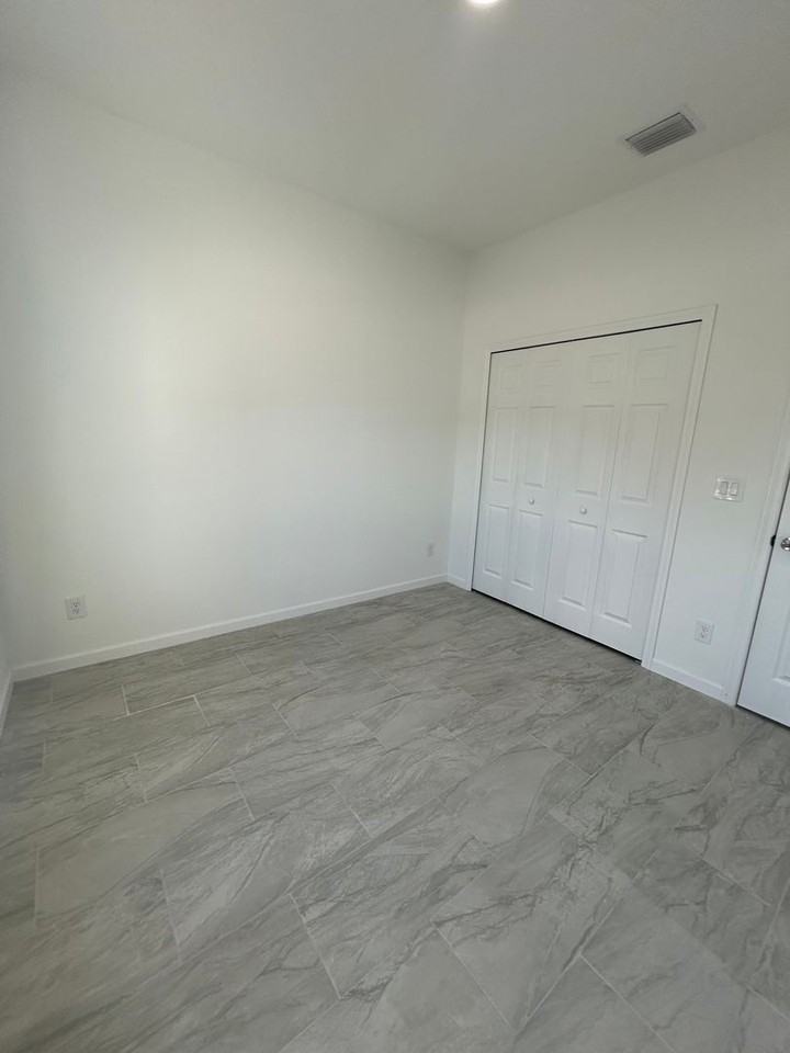 3408 10th St Sw - Photo 4 of 34