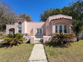 featured image of 15 Nw 26th St