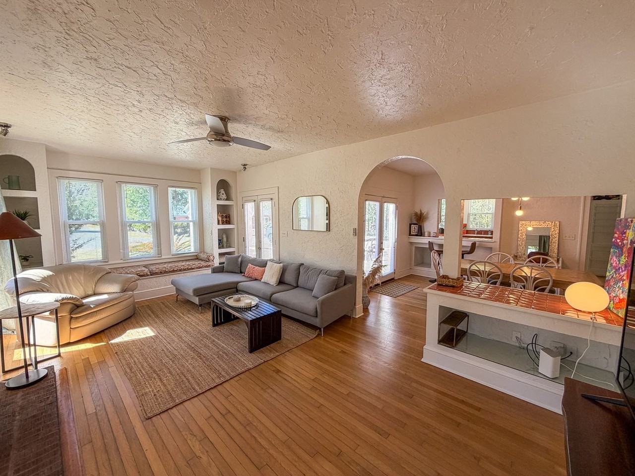 15 Nw 26th St - Photo 2 of 38