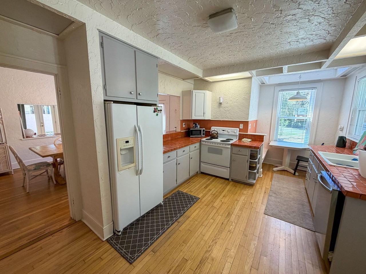 15 Nw 26th St - Photo 6 of 38