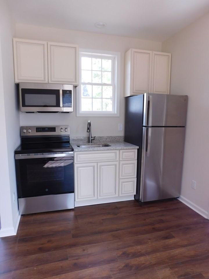 160 Alexander Way S - Photo 6 of 20