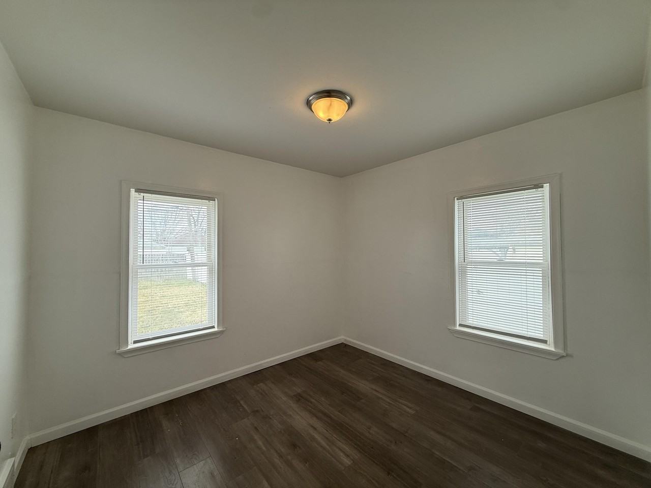 13668 Irene St - Photo 4 of 17