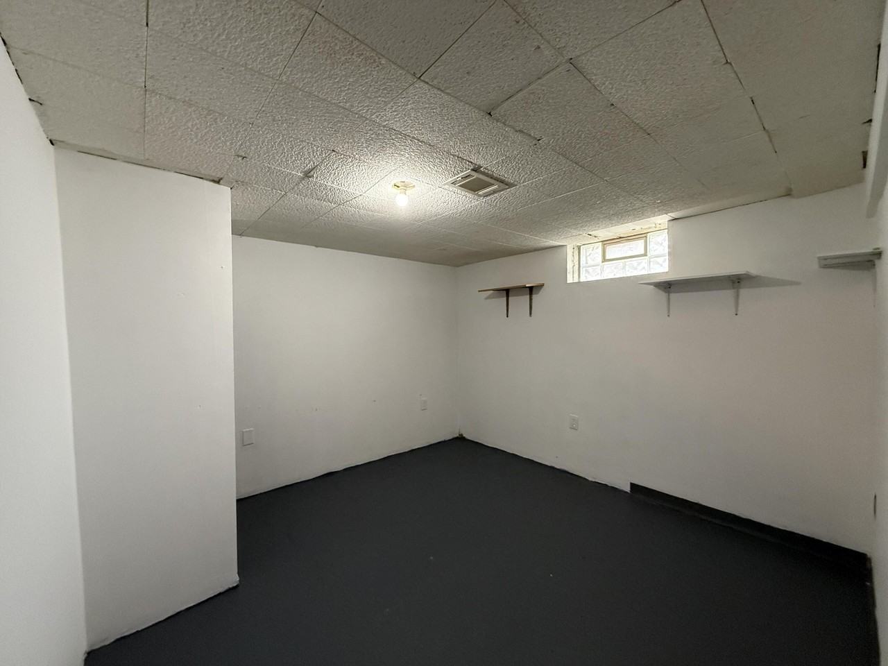 13668 Irene St - Photo 7 of 17