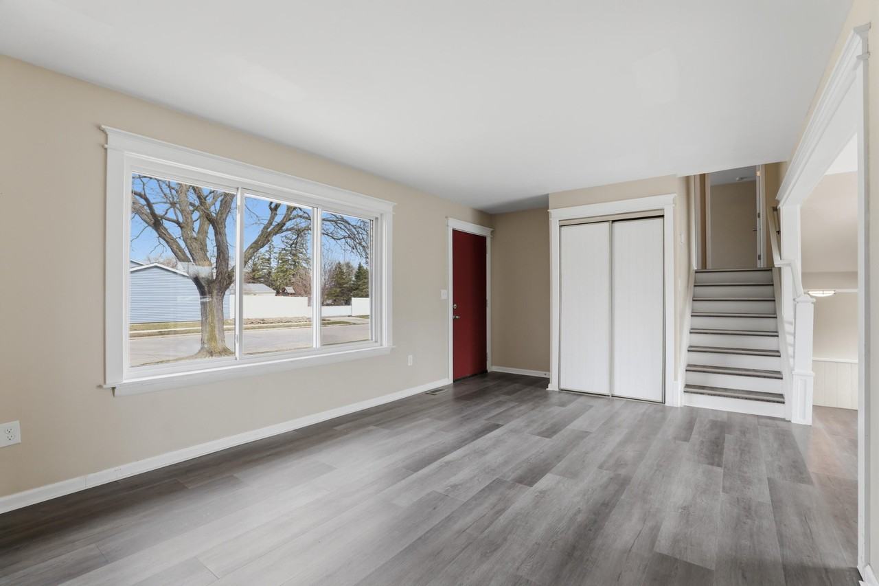 41427 Larimore Ln - Photo 6 of 38