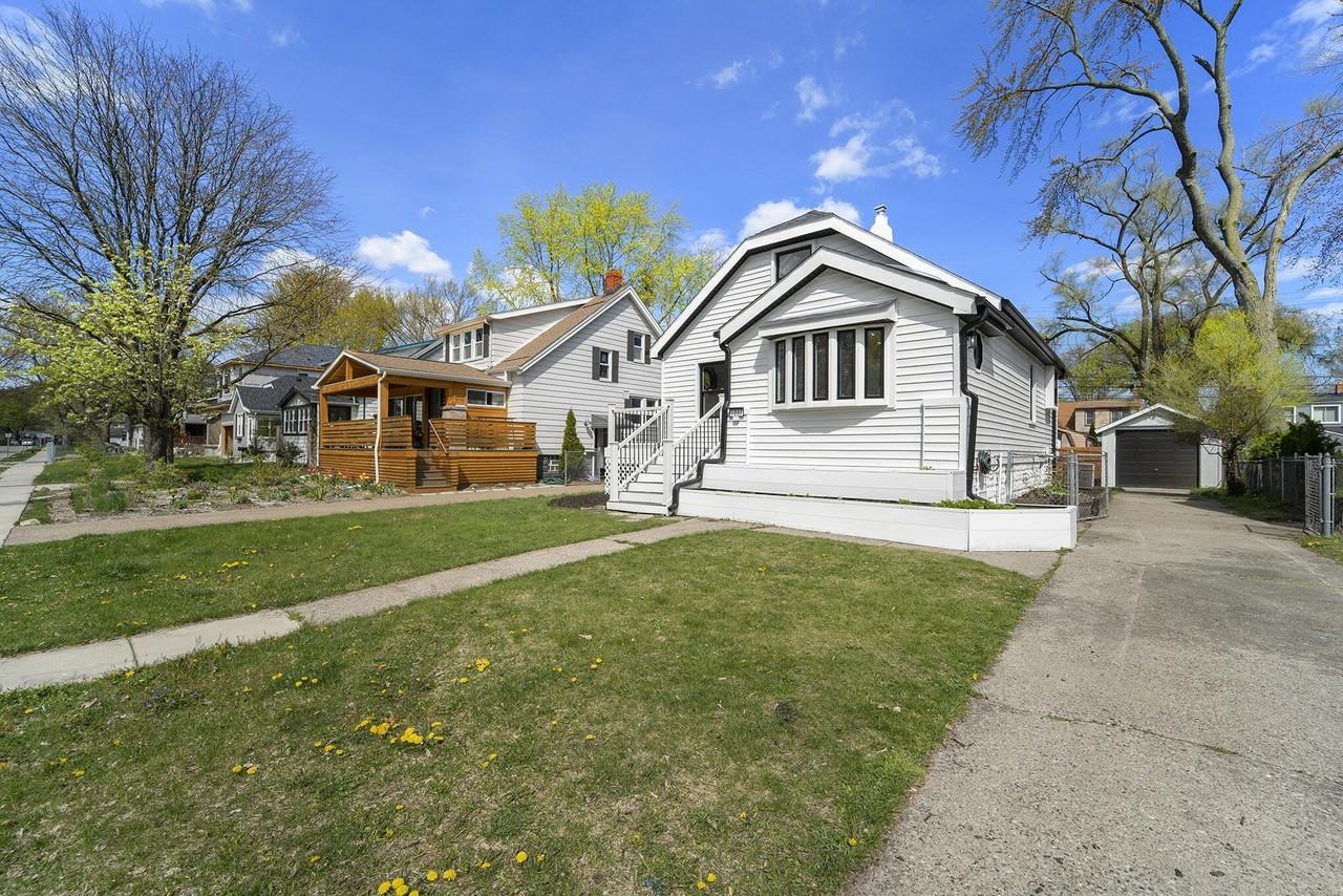 1007 Mohawk Ave - Photo 5 of 36