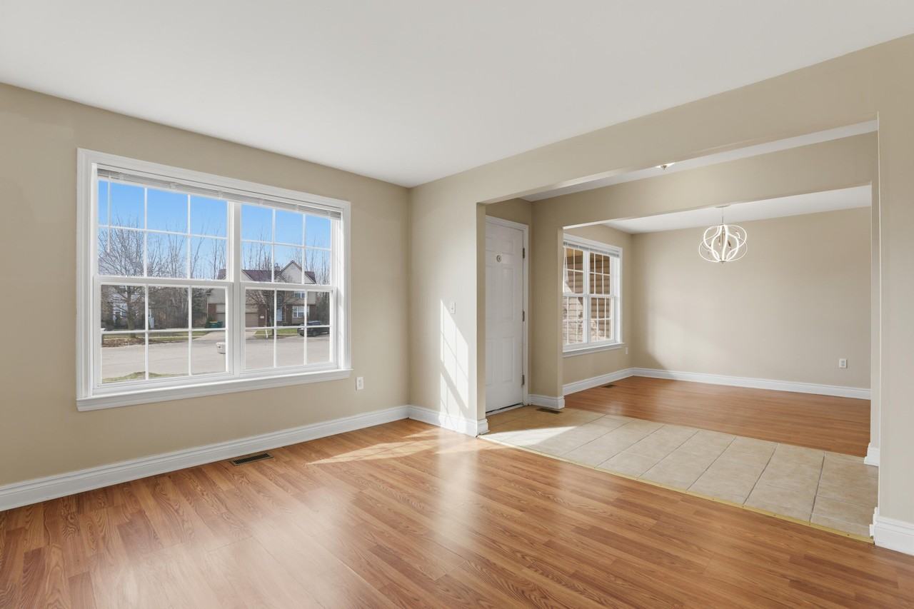 35900 Abbey Ct - Photo 7 of 50