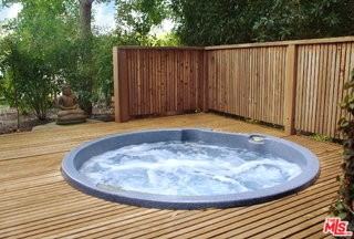 357 N Skyewiay Rd - Photo 2 of 8