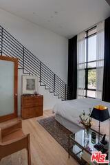 2726 Montana Ave #E - Photo 4 of 8