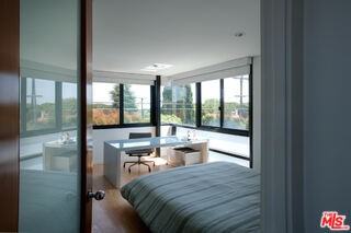 2726 Montana Ave #E - Photo 6 of 8