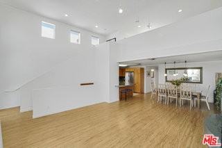 120 Fleet St #A - Photo 6 of 8