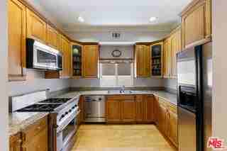 11840 Dorothy St #402 - Photo 6 of 8