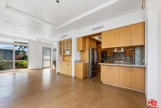 2301 10th St #3 - Photo 3 of 8