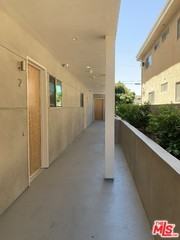 1721 Granville Ave #2 - Photo 3 of 8