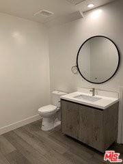 1721 Granville Ave #2 - Photo 7 of 8