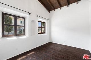 1300 N Harper Ave - Photo 6 of 8