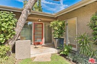 2670 Carmar Dr - Photo 3 of 8