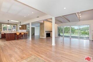 2670 Carmar Dr - Photo 4 of 8