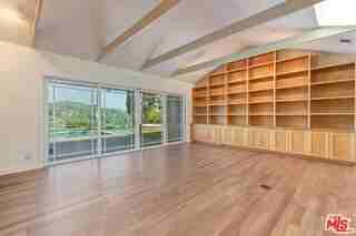 2670 Carmar Dr - Photo 7 of 8