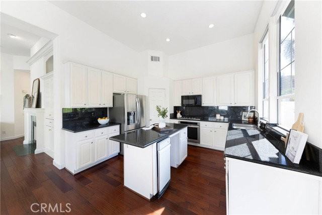 27982 Camino Del Rio - Photo 3 of 8