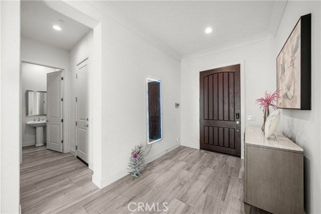 119 Nest Pne - Photo 3 of 8