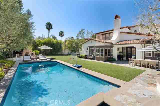 6 Castellina Dr - Photo 4 of 8