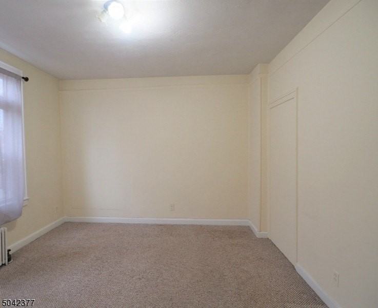 10 Waverly Pl #5 - Photo 3 of 4