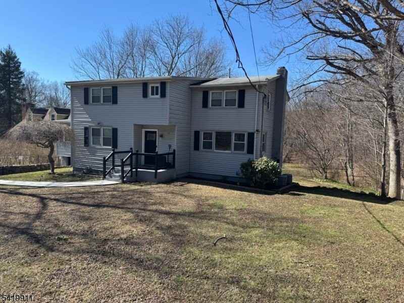 117 Weldon Rd - Photo 2 of 31