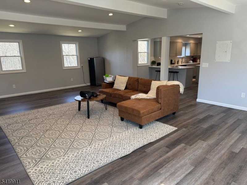 117 Weldon Rd - Photo 7 of 31