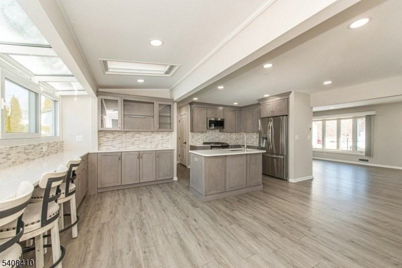 9 Robert Dr - Photo 7 of 27