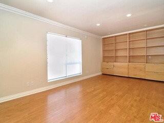 5354 Lindley Ave #301 - Photo 7 of 8