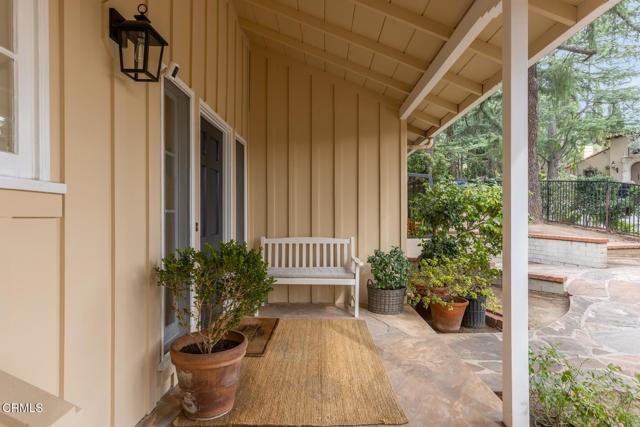 5209 Alta Canyada Rd - Photo 4 of 8