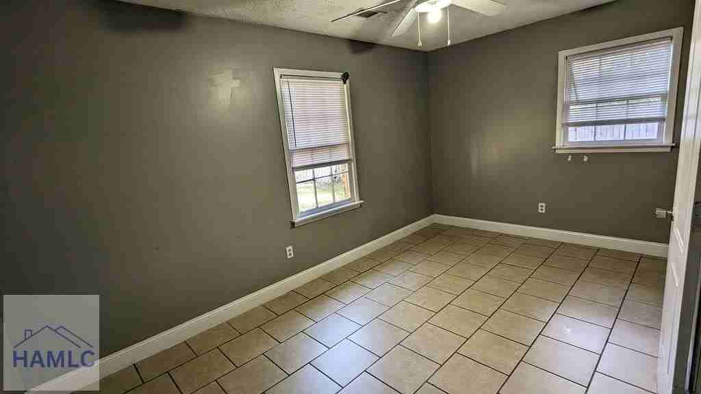 214 Honey Lane Cir - Photo 4 of 8