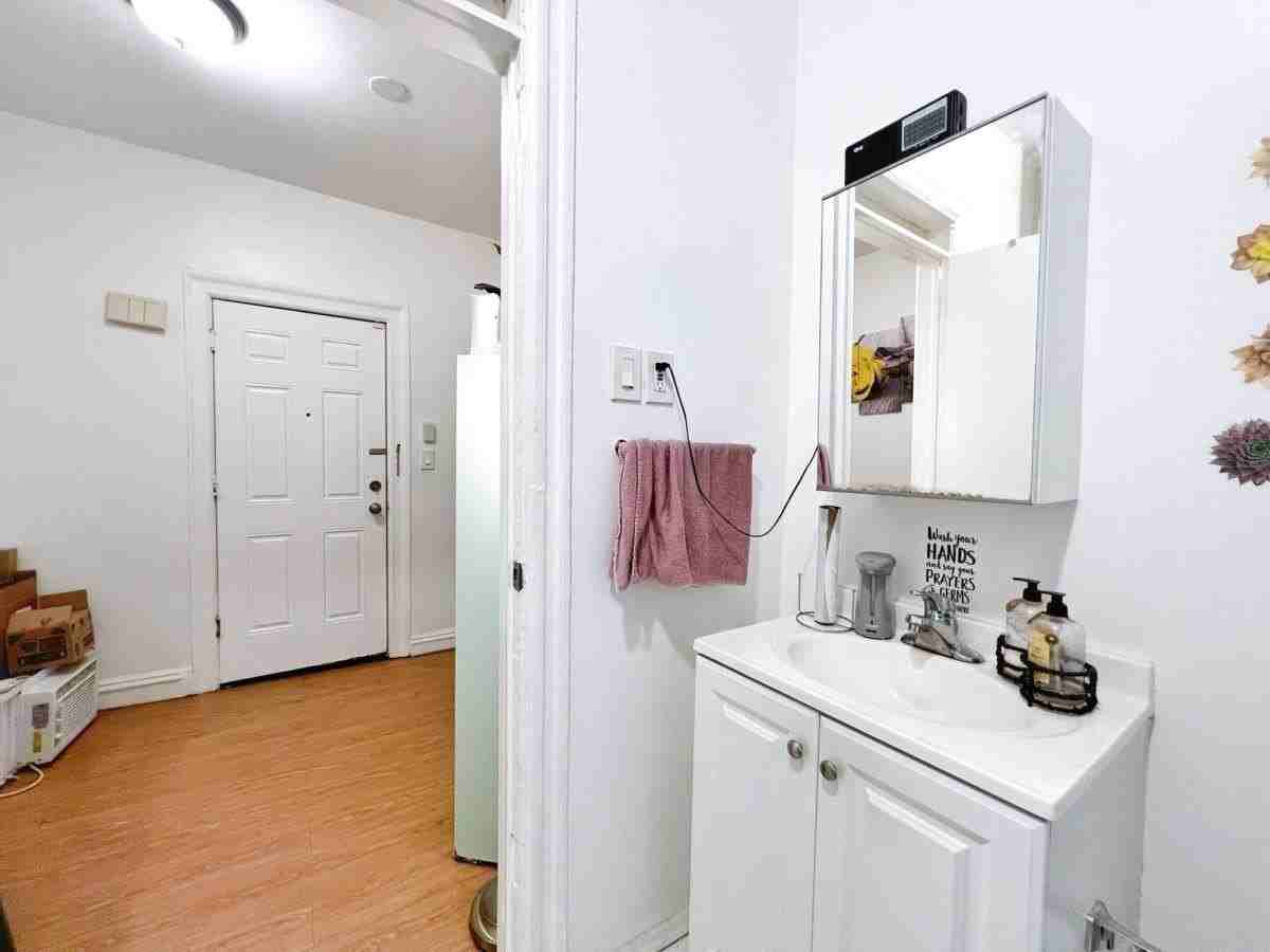 298 Princeton Ave #3 - Photo 5 of 14