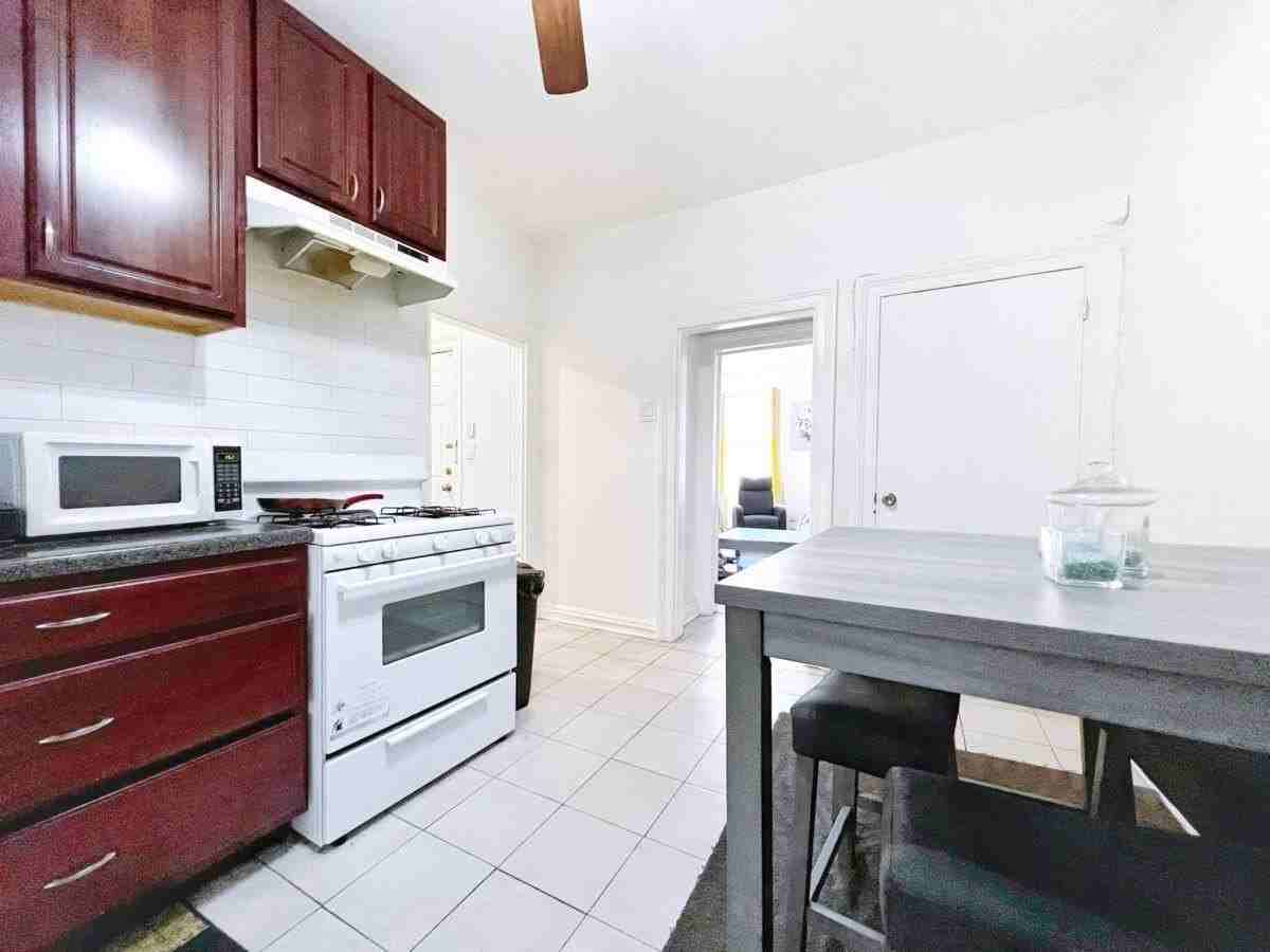 298 Princeton Ave #3 - Photo 7 of 14