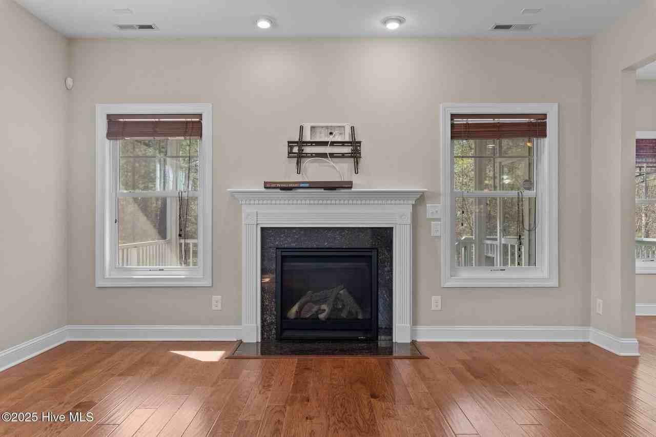 280 Wiregrass Ln - Photo 4 of 48