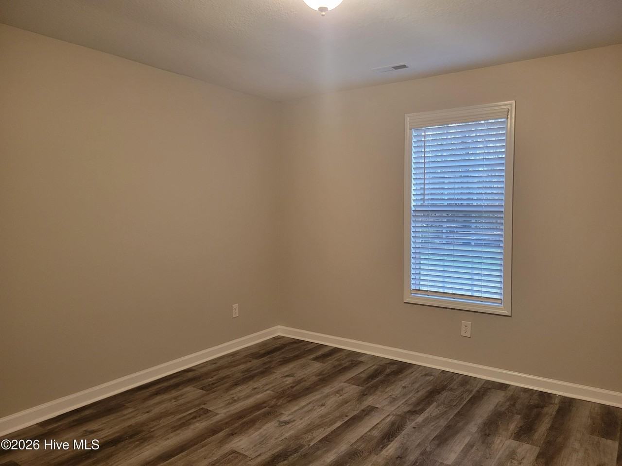 413 Belgrade Swansboro Rd Unit D - Photo 4 of 6