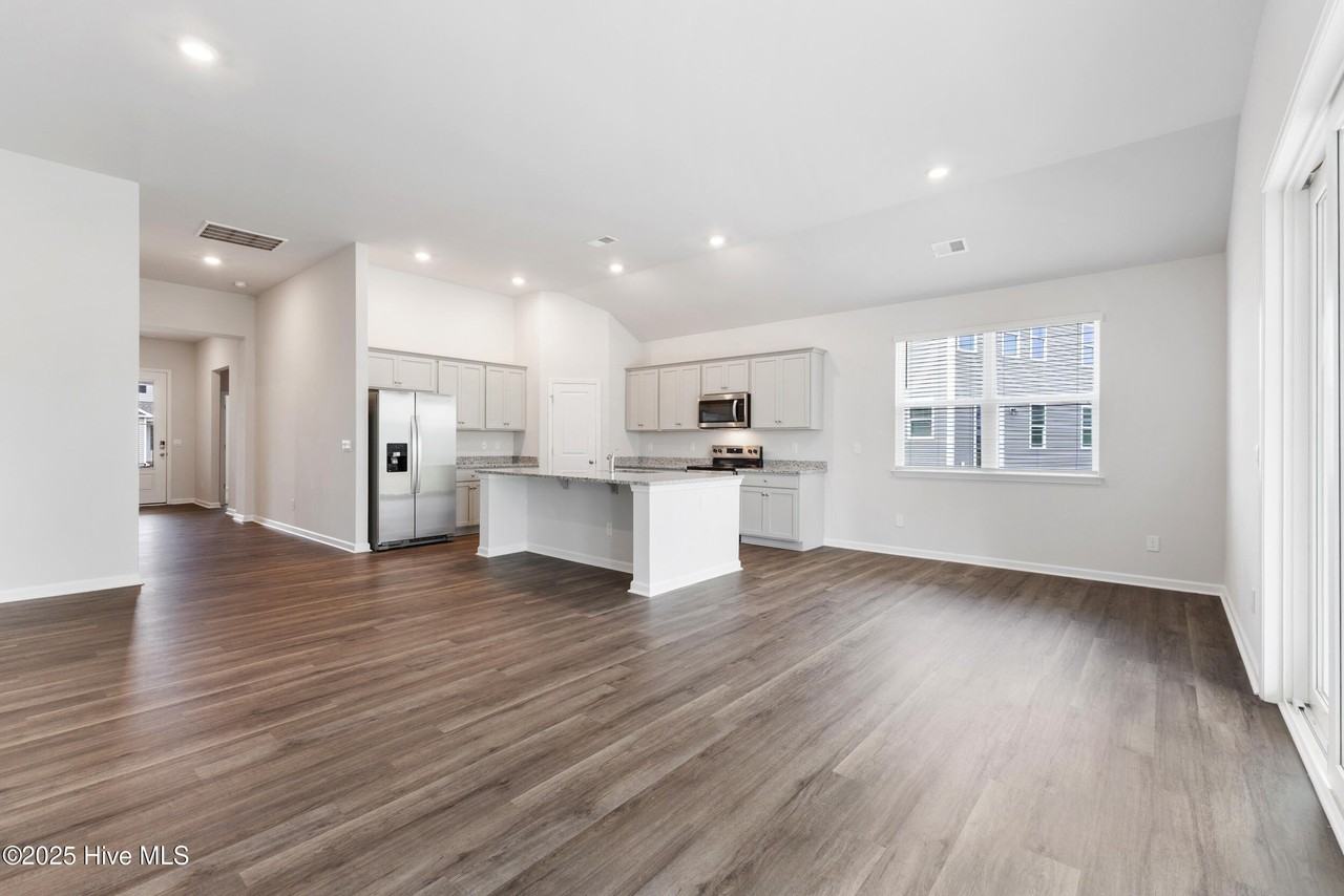 2094 Willowleaf Dr - Photo 7 of 33