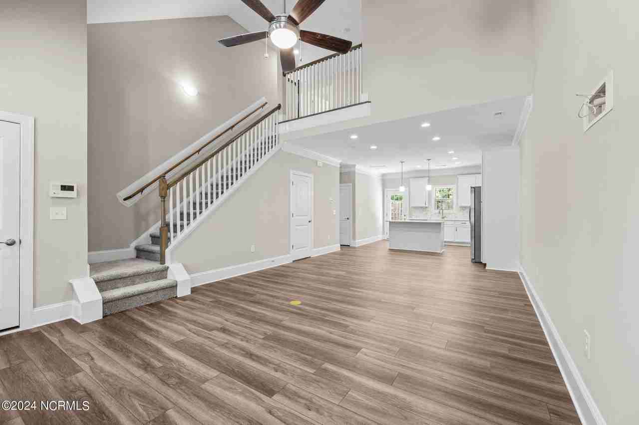 161 Lark Drive unit: 38 - Photo 3 of 33