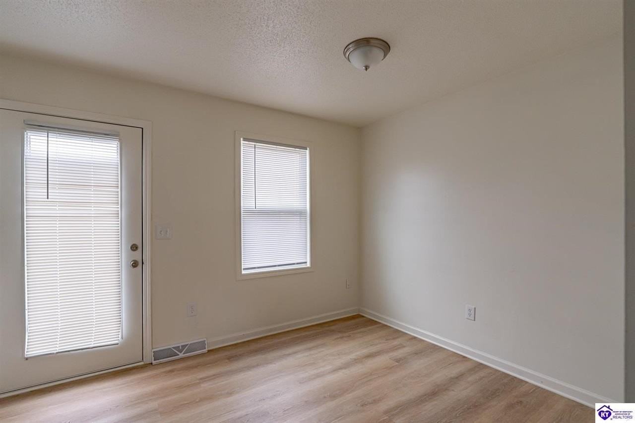 311 Atcher St - Photo 5 of 29