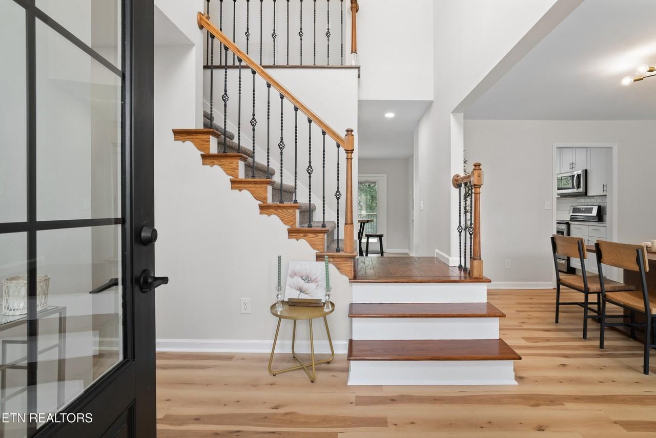 8860 Brucewood Ln - Photo 6 of 50