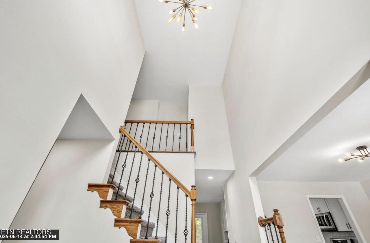 8860 Brucewood Ln - Photo 7 of 50