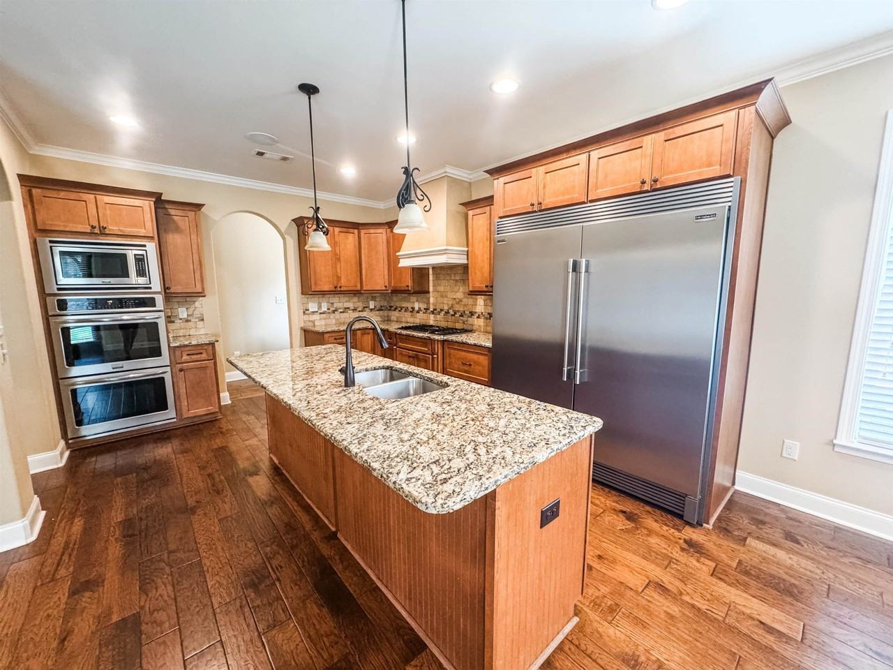 4435 Chestnut Hill Dr - Photo 6 of 23