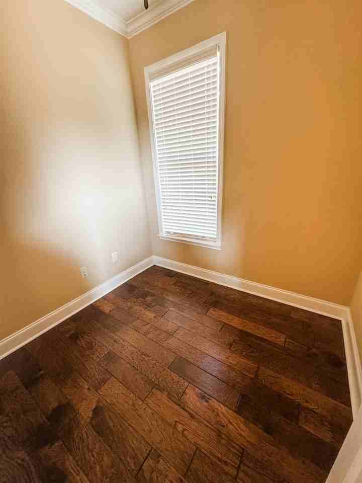 4435 Chestnut Hill Dr - Photo 7 of 23