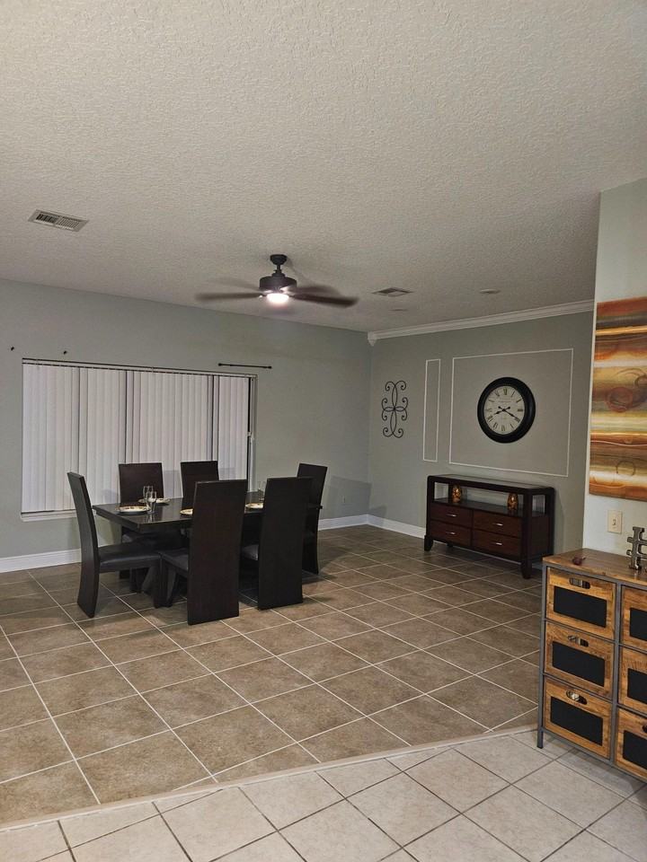 E Bay St - Photo 4 of 29