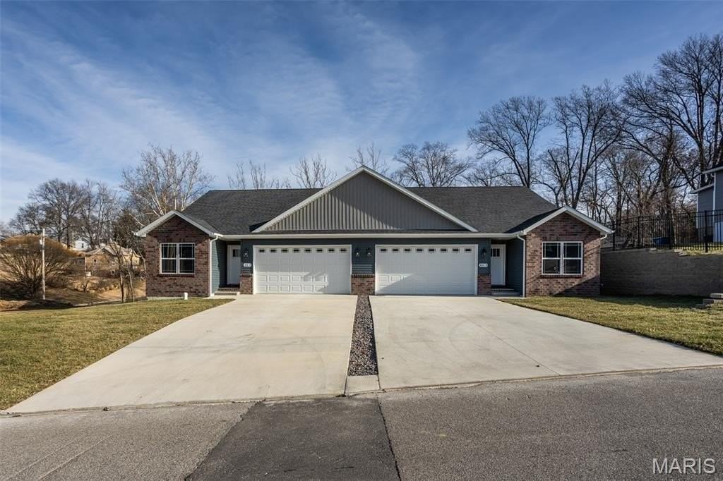 652 N Kansas St #652B - Photo 3 of 29