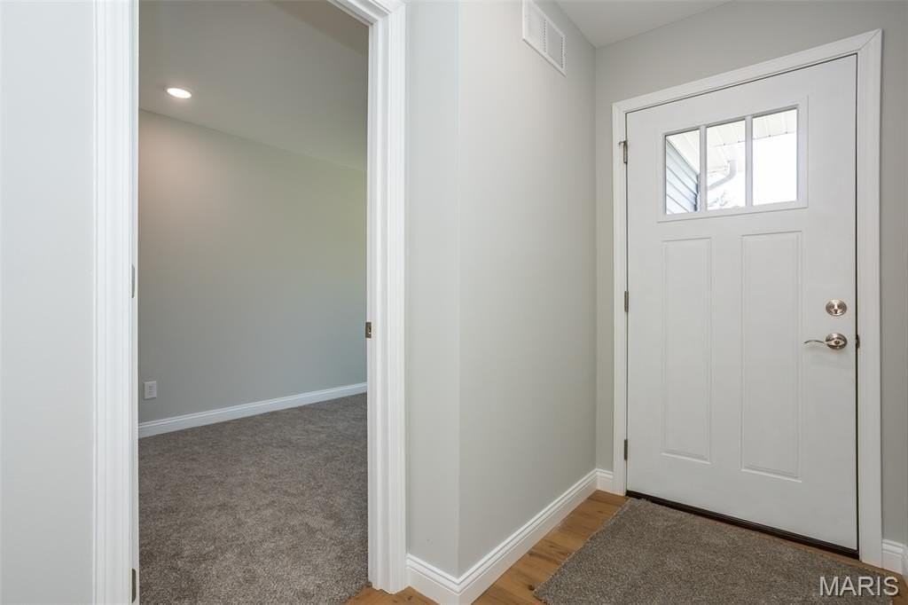 652 N Kansas St #652B - Photo 4 of 29