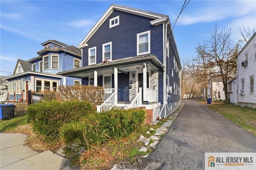 29 Grant St #1 - Photo 3 of 18