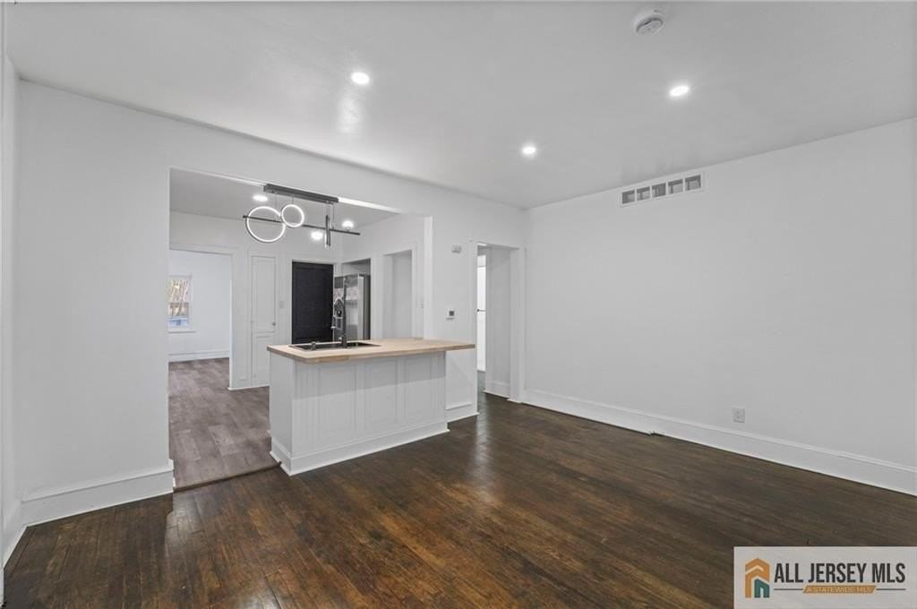 29 Grant St #1 - Photo 4 of 18